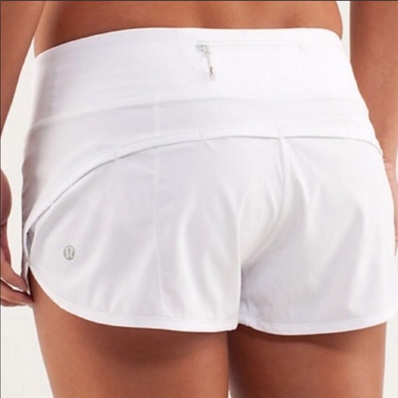 lululemon athletica Pants - 🍋 Lululemon Speed up shorts 2.5” WHITE Sz. 6